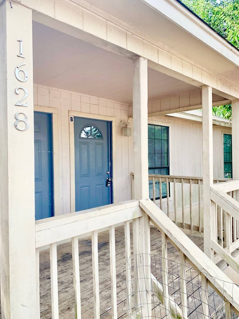 Townhouse for rent at 1628 Gordon Rd, San Marcos, TX 78666