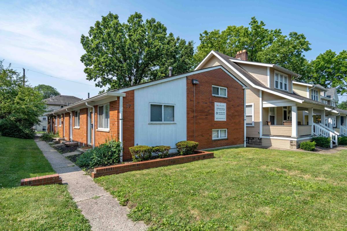 Apartment for rent at 77 W Northwood Ave, Columbus, OH 43201