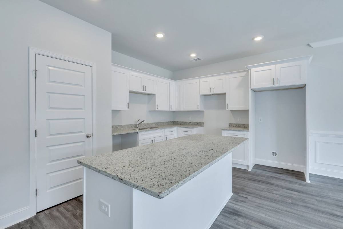 Townhouse for rent at 329 Governor Gwinnett Way, Pooler, GA 31322