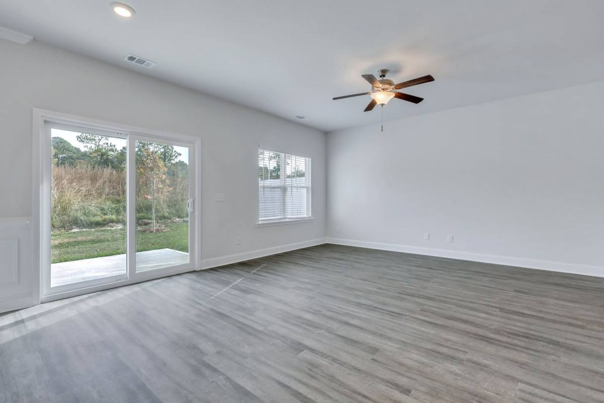 Townhouse for rent at 329 Governor Gwinnett Way, Pooler, GA 31322