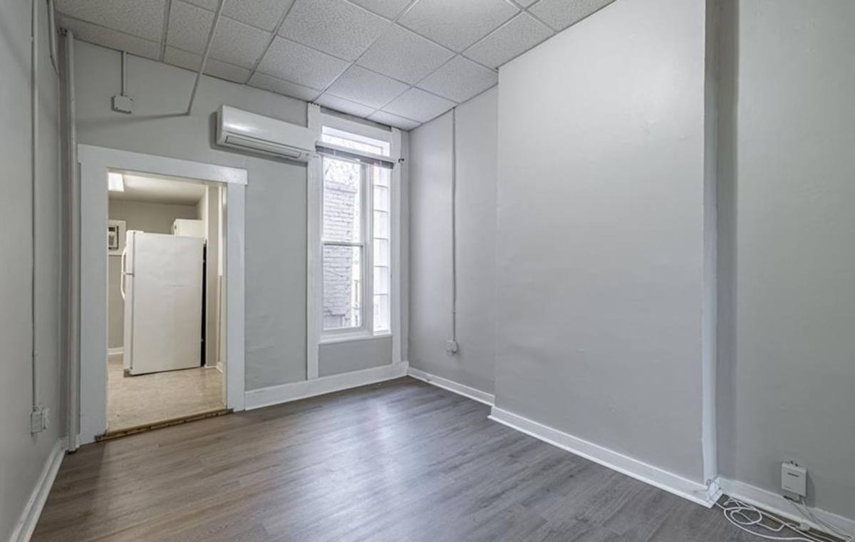 Apartment for rent at 102 N Lombary St, Richmond, VA 23220