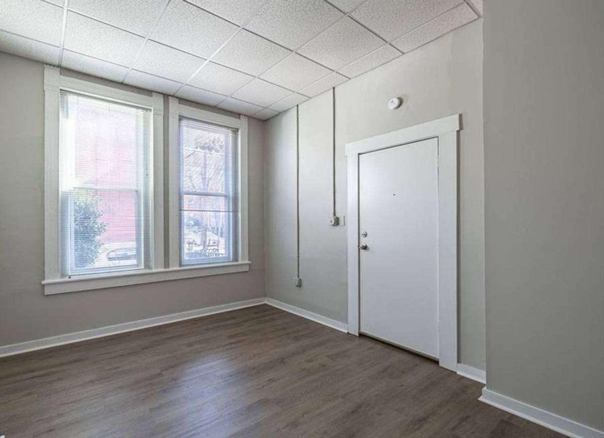Apartment for rent at 102 N Lombary St, Richmond, VA 23220