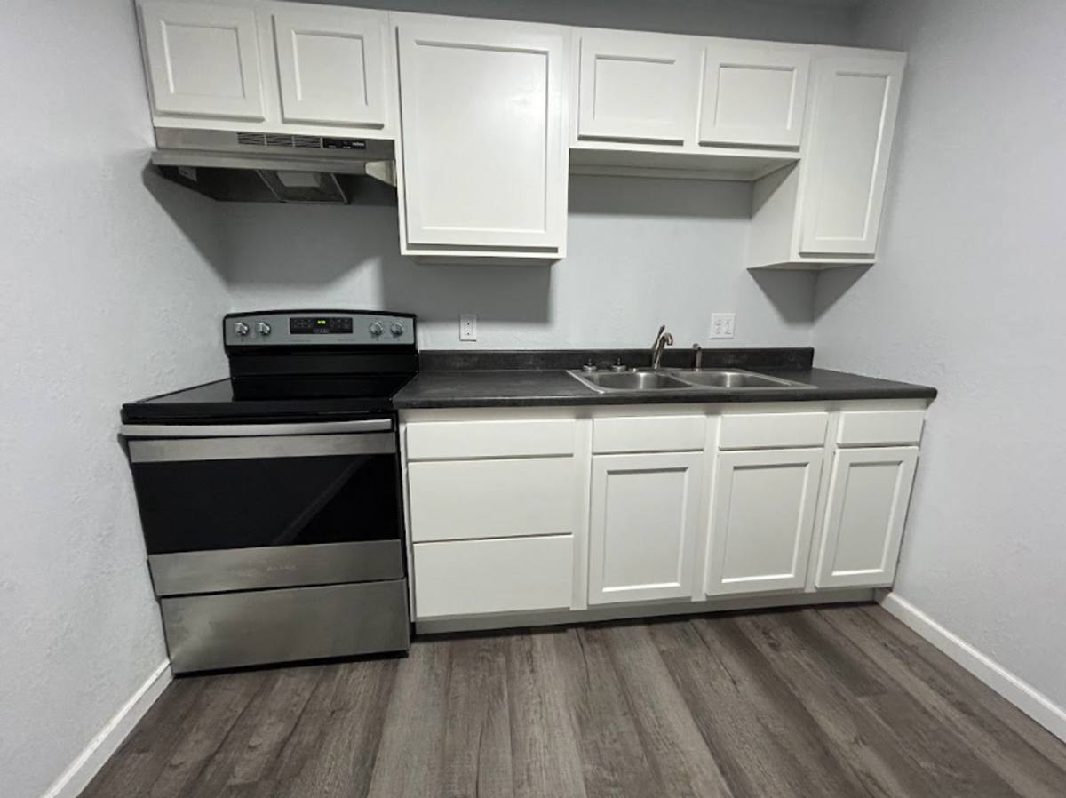 Apartment for rent at 123 N Main, Maryville, MO 64468