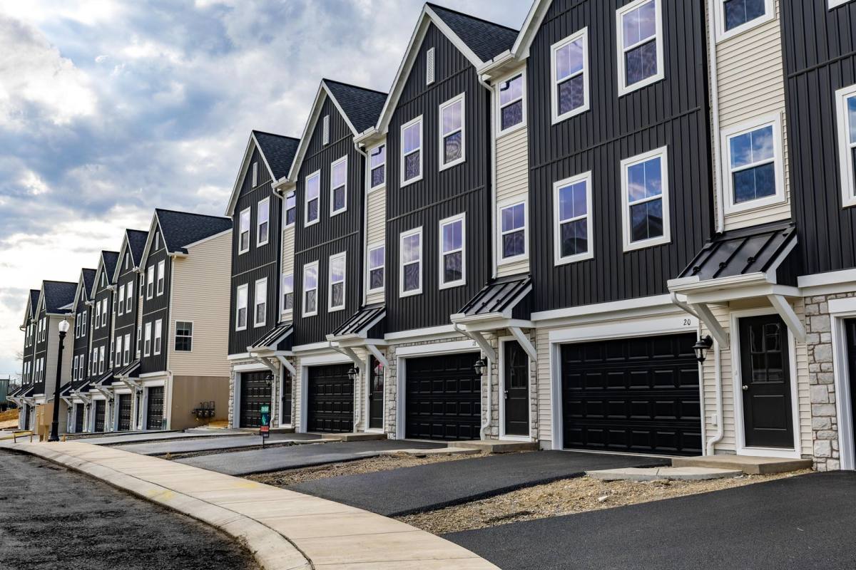 Townhouse for rent at 14 Meredith Way, Carlisle, PA 17013