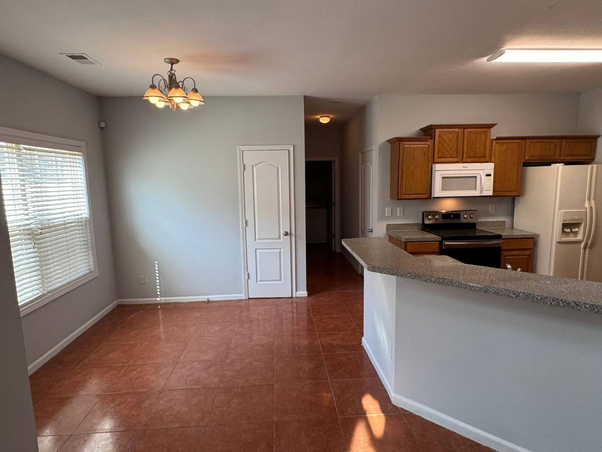 House for rent at 6902 Grand Hickory Dr, Braselton, GA 30517