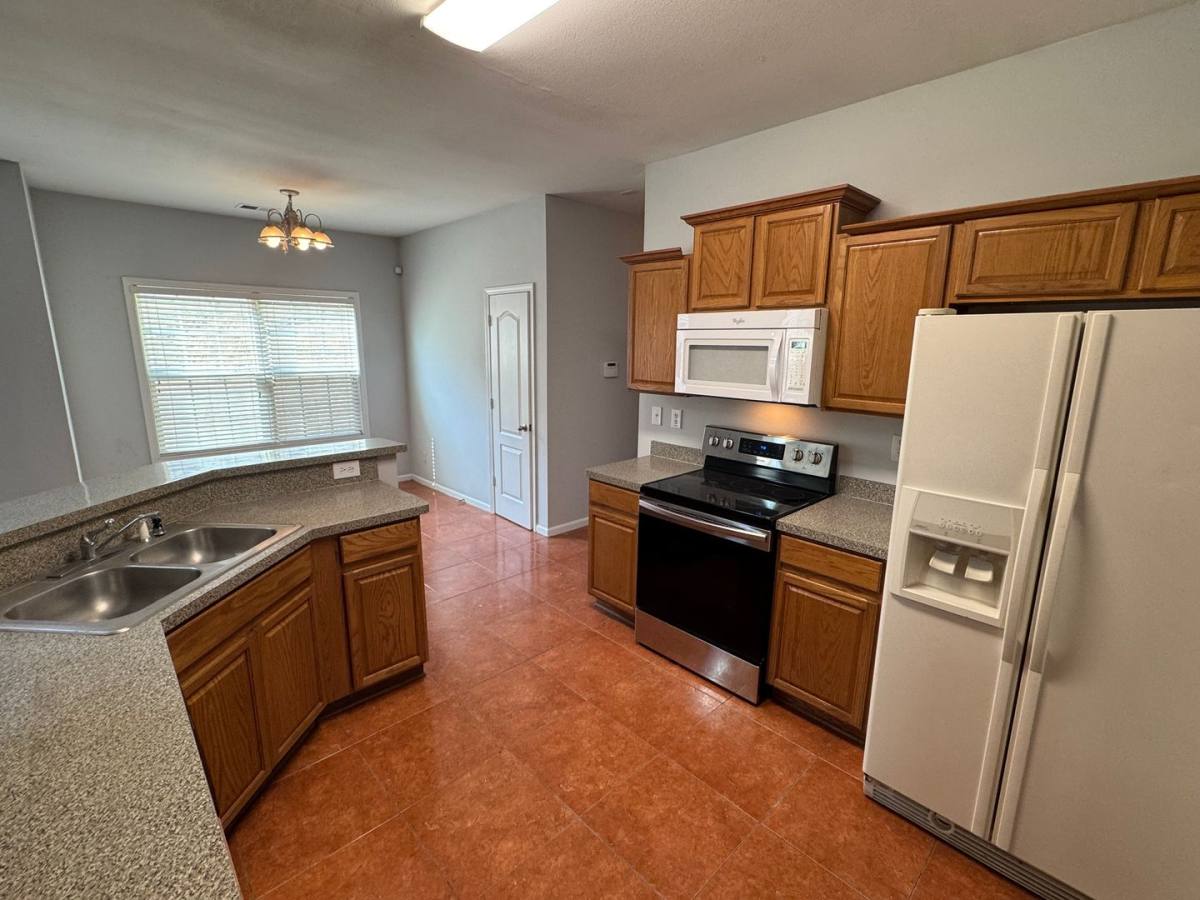 House for rent at 6902 Grand Hickory Dr, Braselton, GA 30517