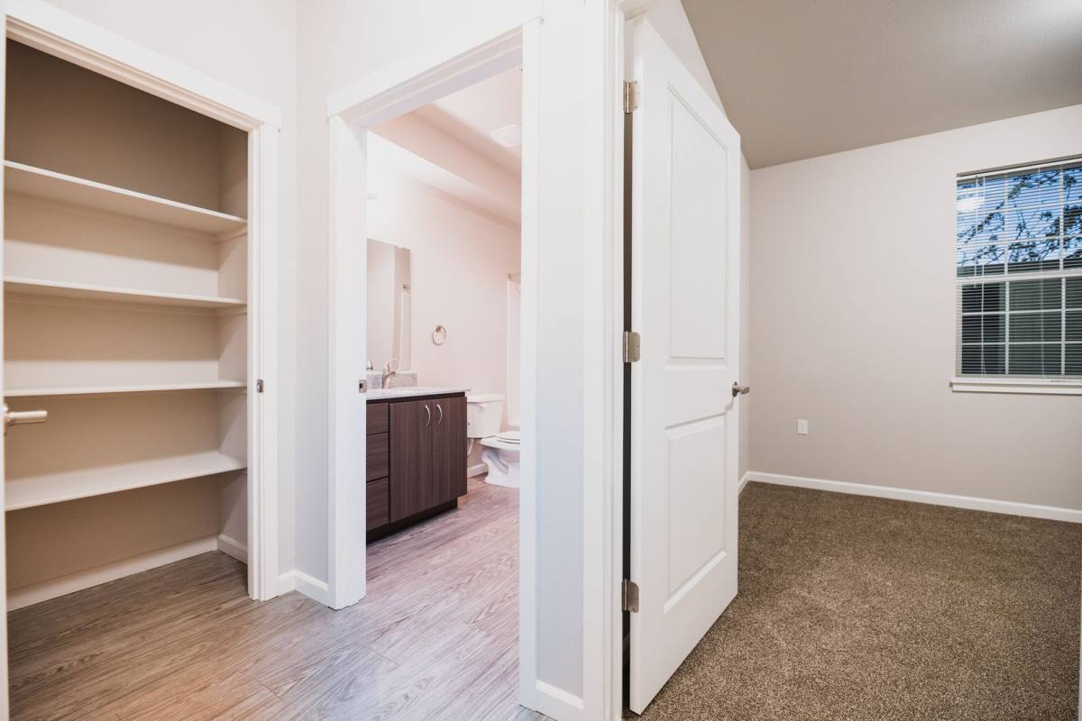 Apartment for rent at 1455 SE Miller Ave, Dallas, OR 97338
