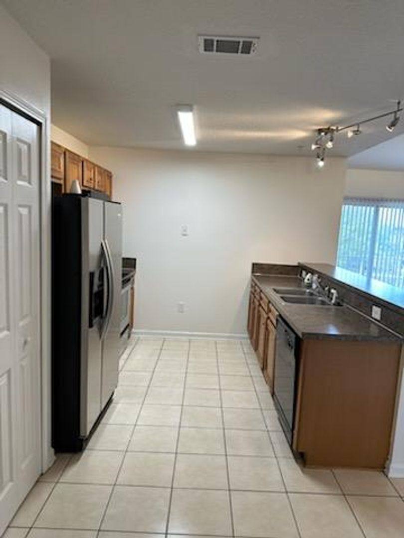 Apartment for rent at 6880 Skaff Ave #1-11, Jacksonville, FL 32244