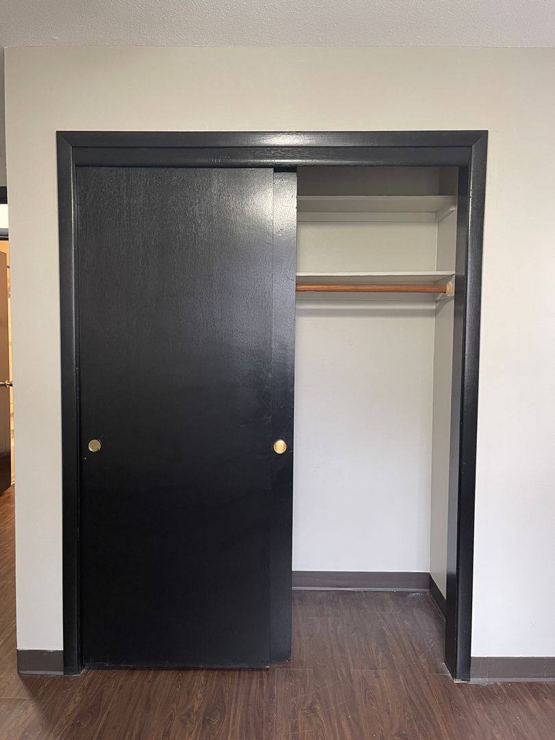 Apartment for rent at 1075 33rd St, Des Moines, IA 50311