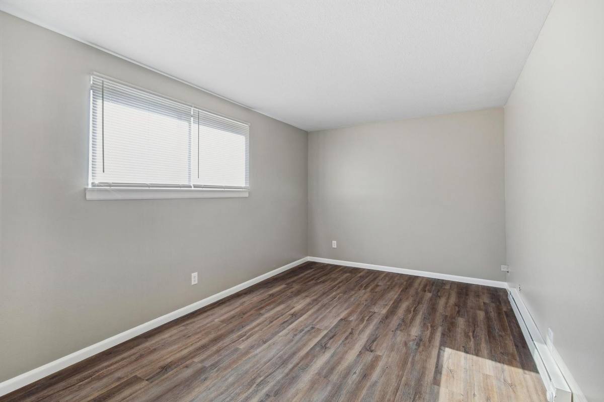 Apartment for rent at 126 E Lake Ave, Peoria, IL 61614