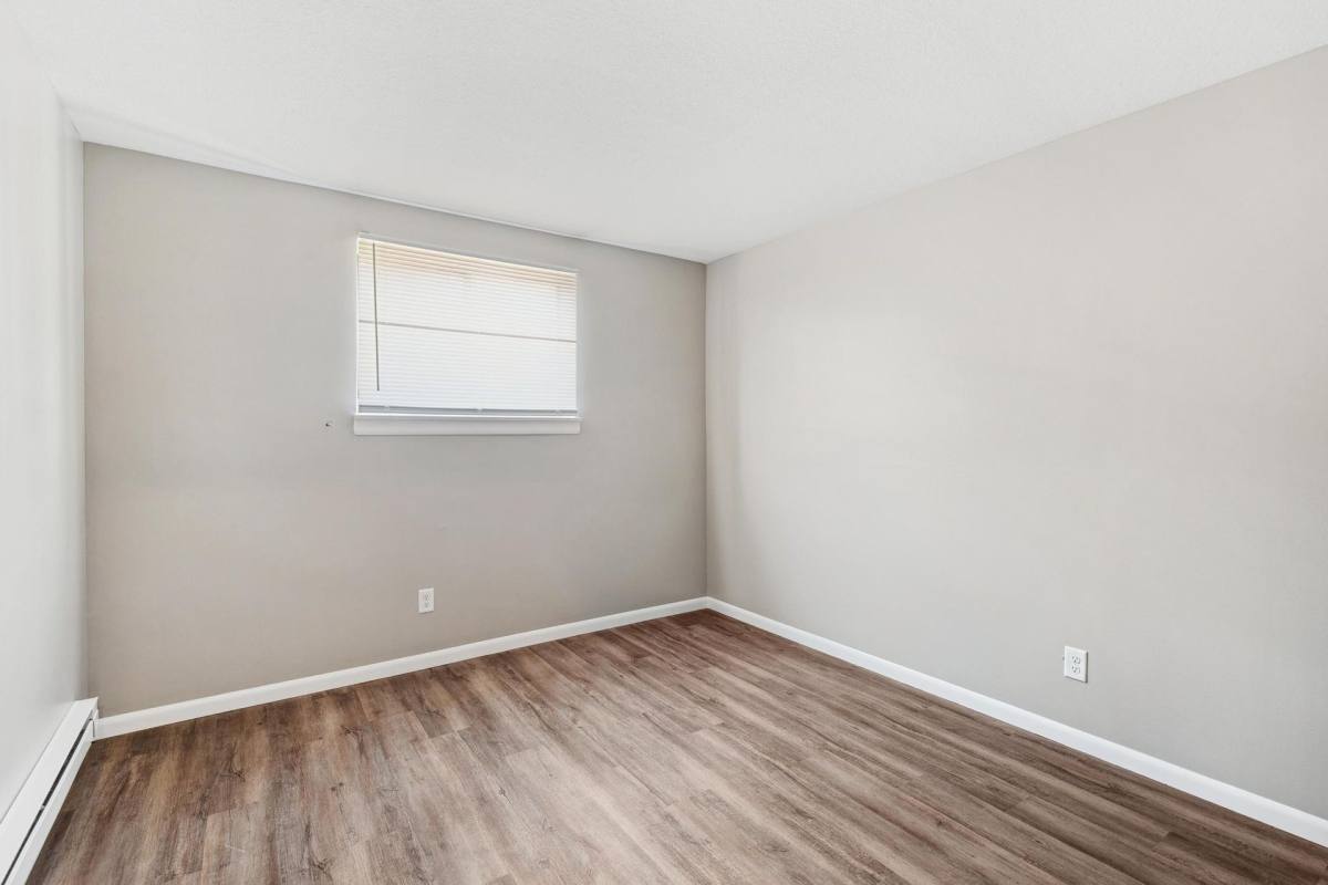 Apartment for rent at 126 E Lake Ave, Peoria, IL 61614