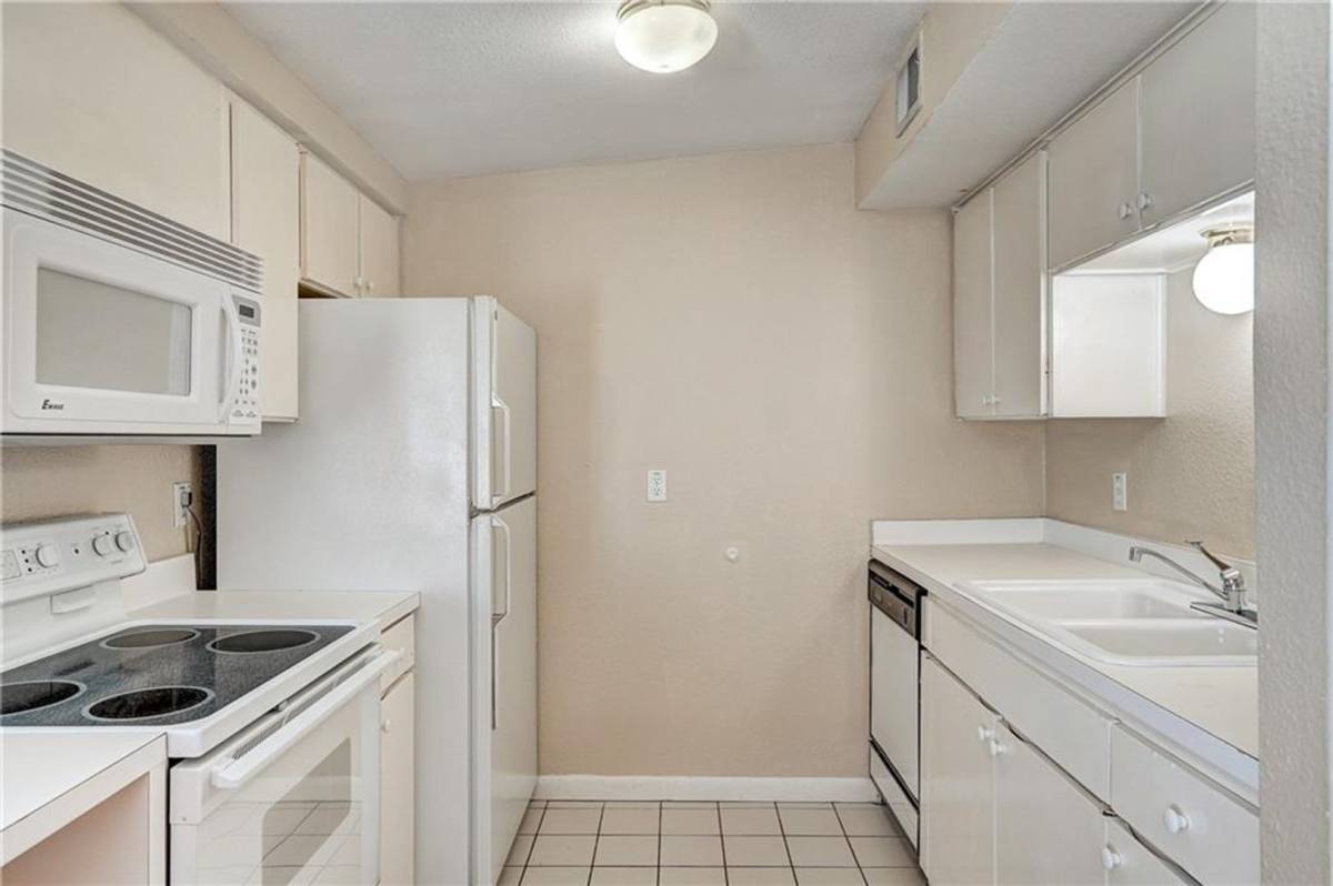 Condo for rent at 2408 Longview St, Austin, TX 78705