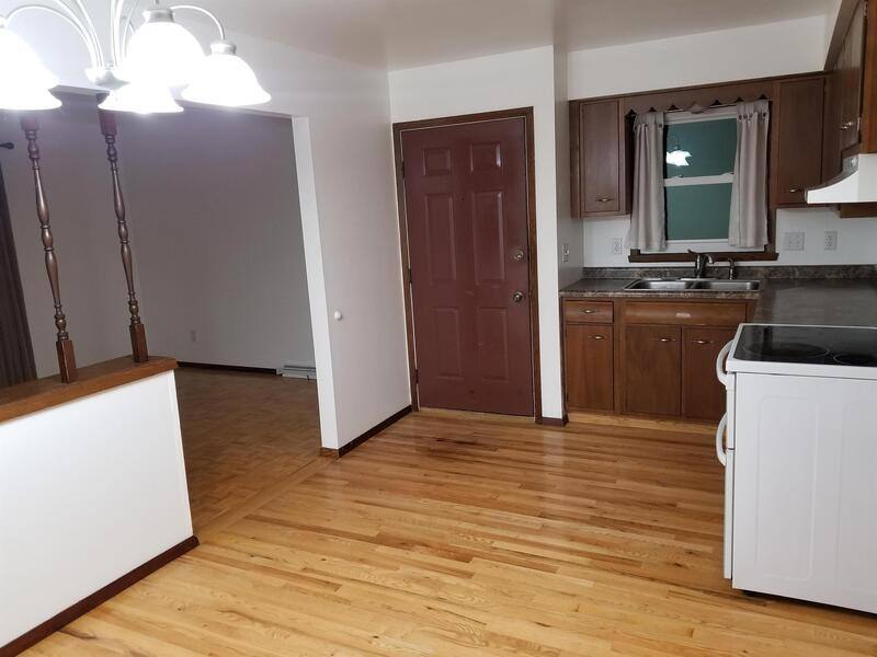 Apartment for rent at 1097 - 1099 Laurel Court, Neenah, WI 54956