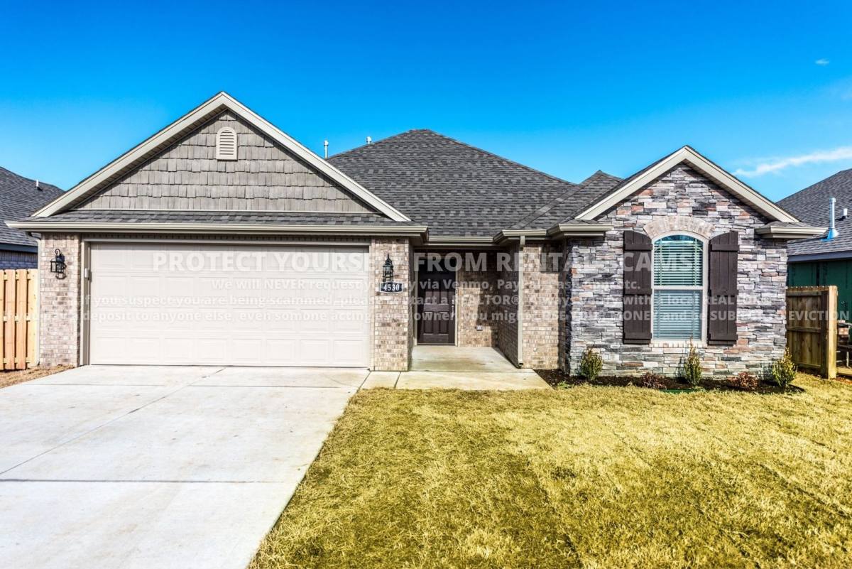 House for rent at 4530 W Divide Dr, Fayetteville, AR 72704