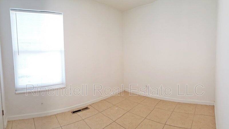 Apartment for rent at 1496 Joliet St, Aurora, CO 80010