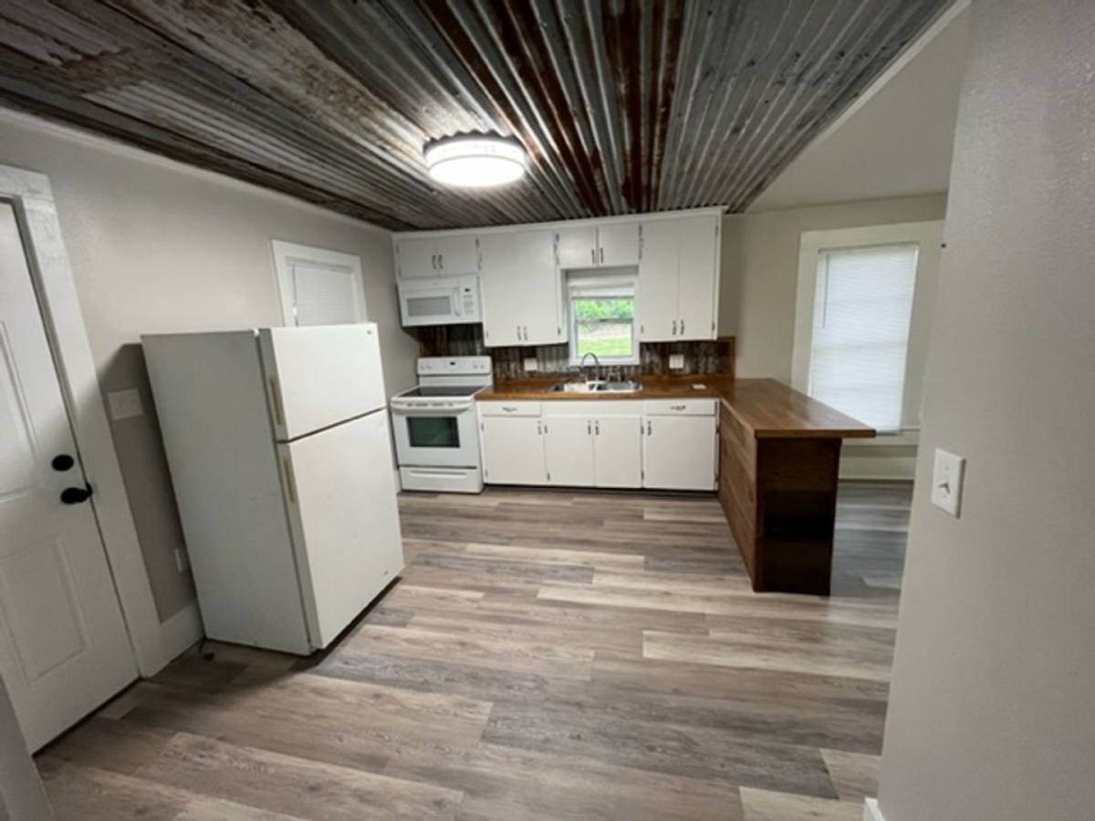 House for rent at 439 Co Rd, Nacogdoches, TX 75961