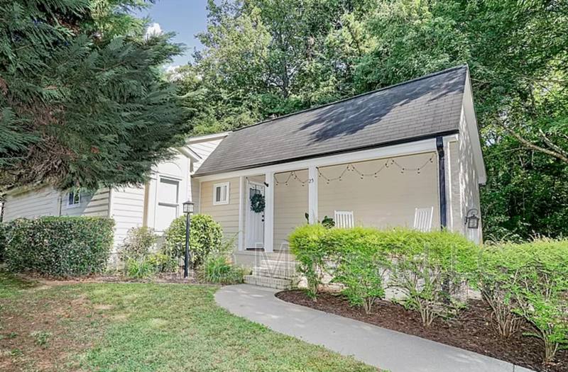 House for rent at 25 Venning Court, Greenville, SC 29609