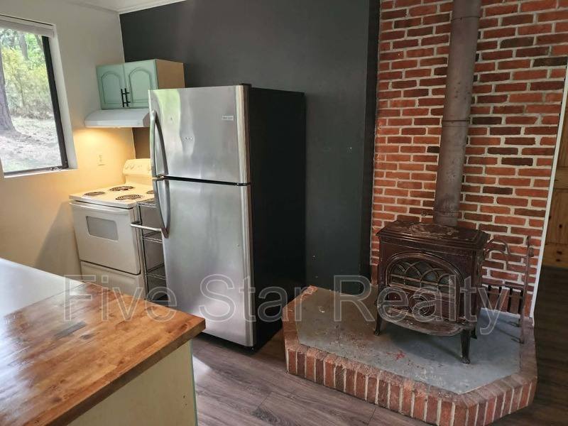 House for rent at 12896 Rices Crossing Rd #COTTAGE, Chico, CA 95926