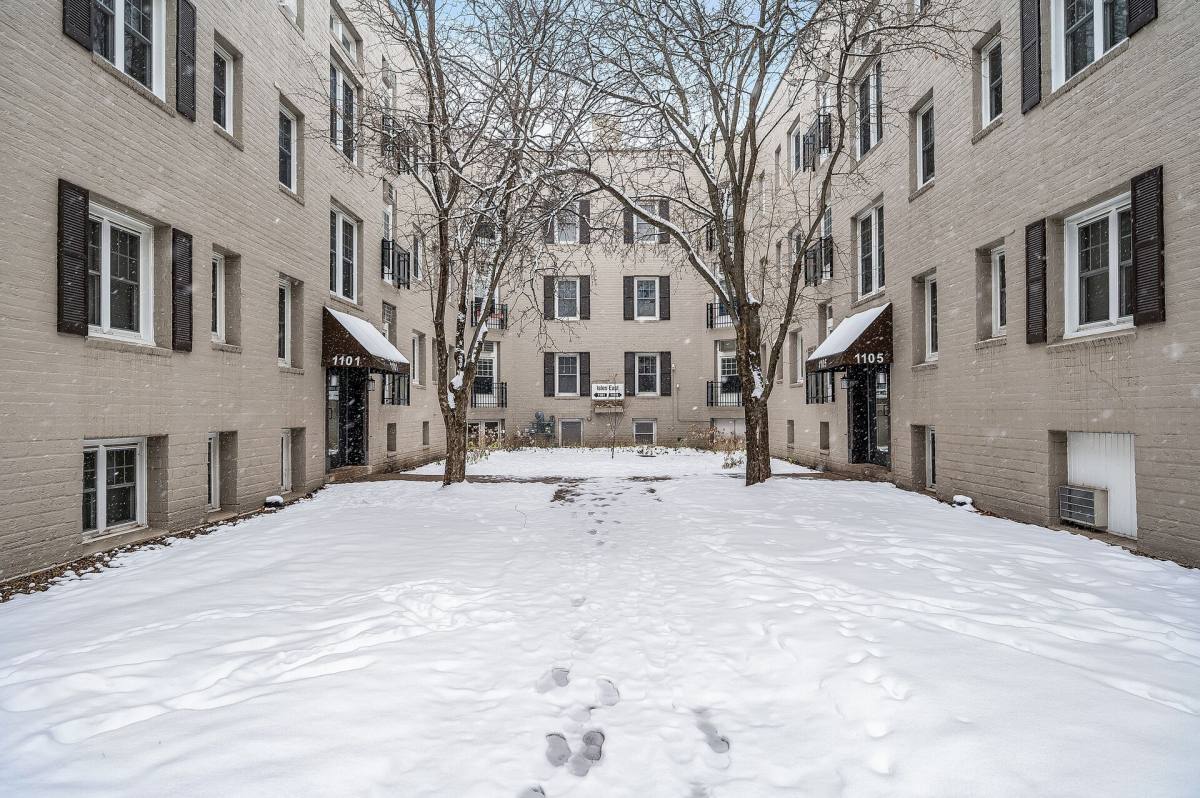 Apartment for rent at 1115-1125 W 28th St, Minneapolis, MN 55408