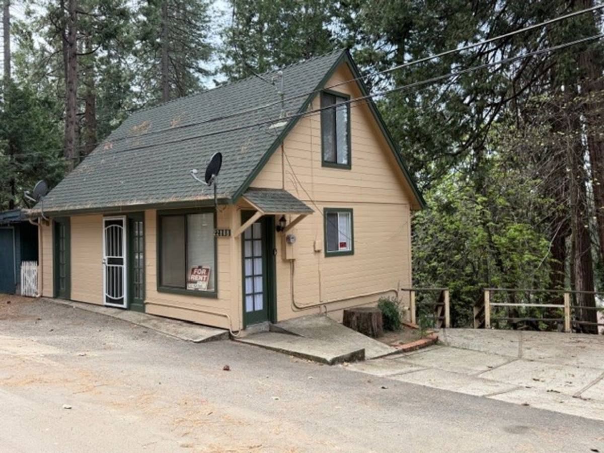 House for rent at 22868 Black Hawk Dr, Sonora, CA 95370