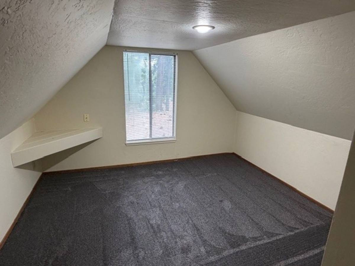 House for rent at 22868 Black Hawk Dr, Sonora, CA 95370