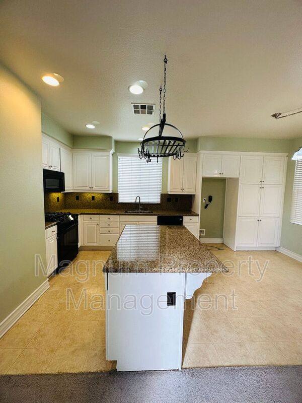 House for rent at 37168 Galileo Lane, Murrieta, CA 92563