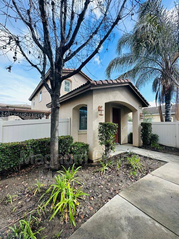 House for rent at 37168 Galileo Lane, Murrieta, CA 92563