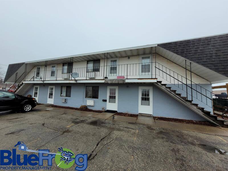 Apartment for rent at 1914 Division St #18, New London, WI 54961