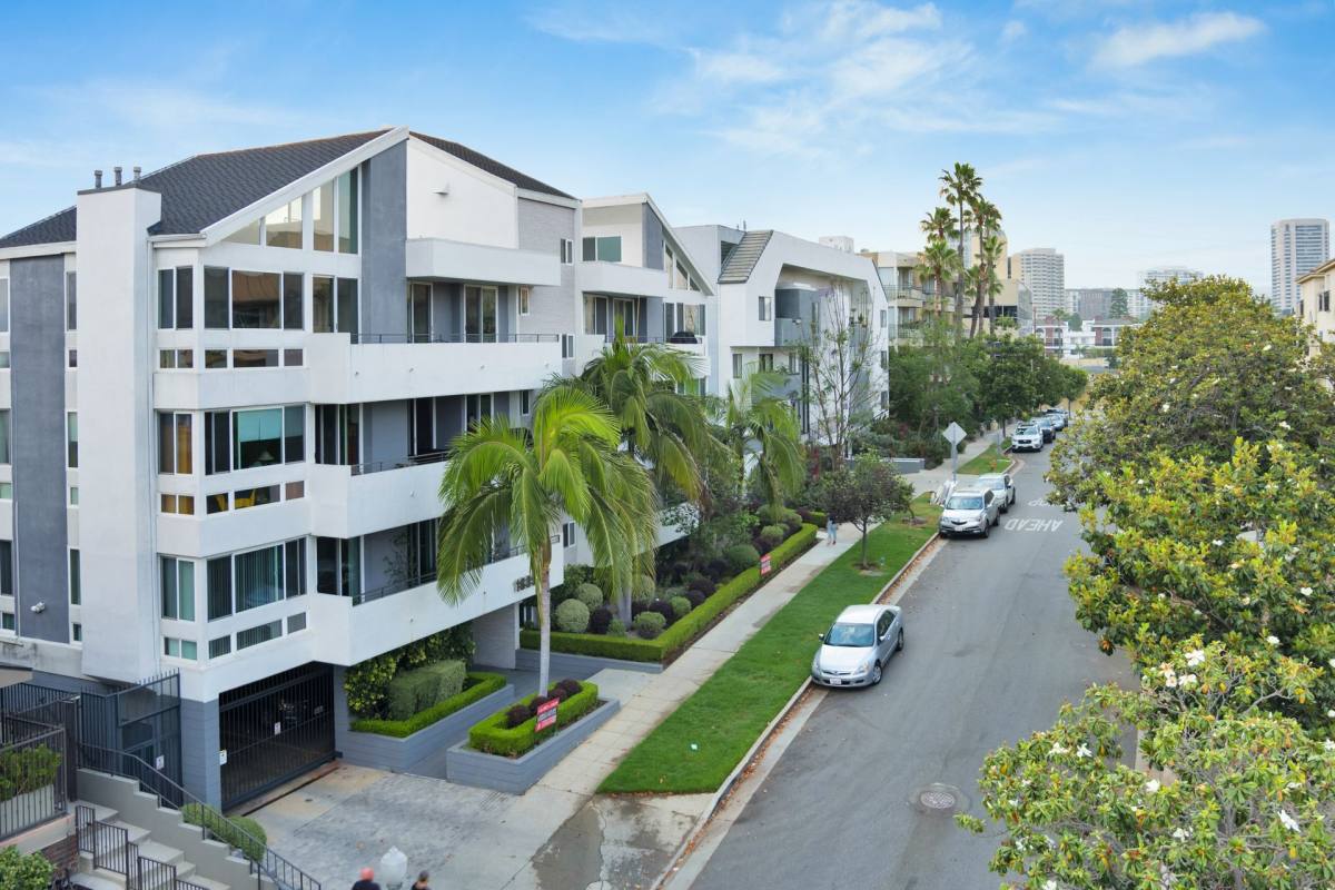 Apartment for rent at 1835 Holmby Ave, Los Angeles, CA 90025