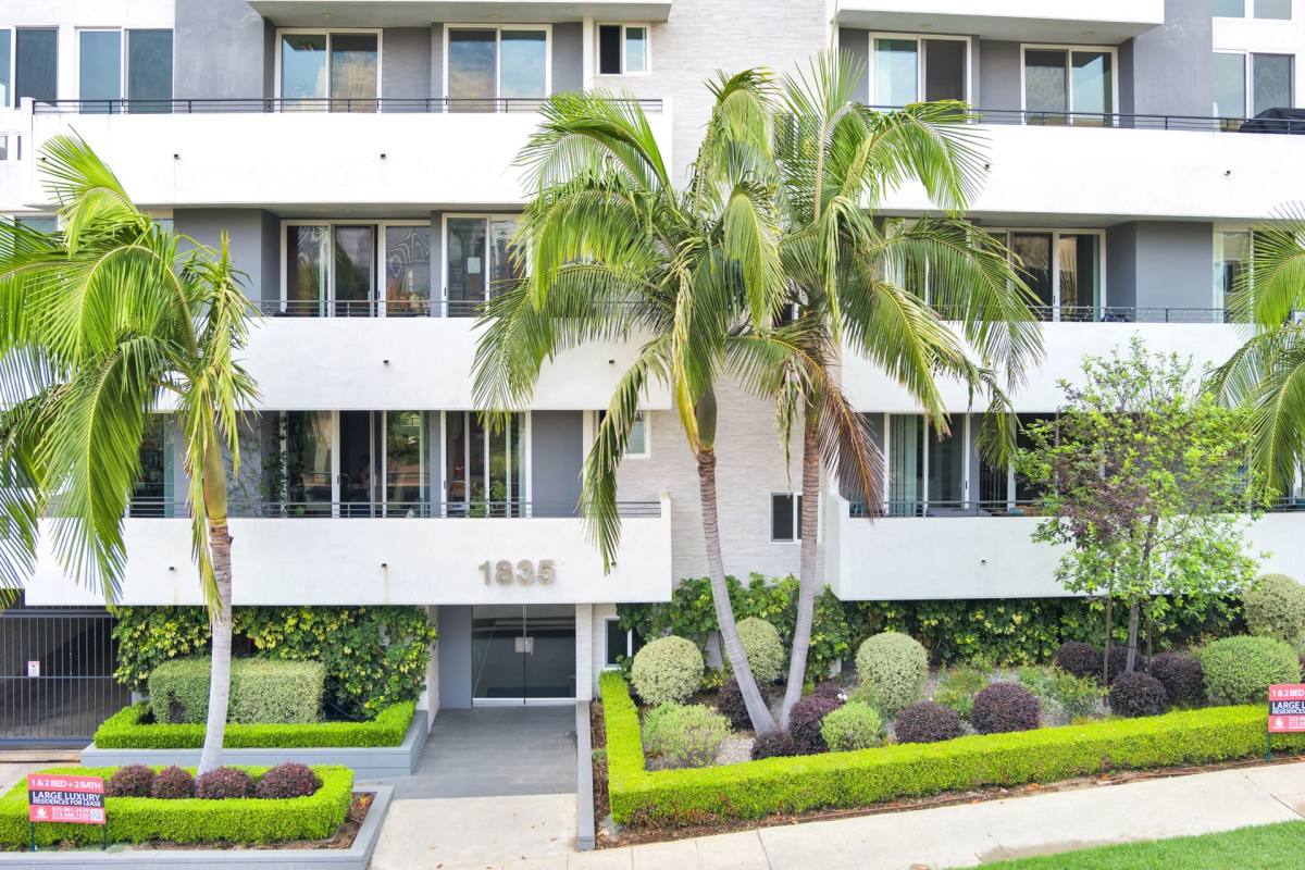 Apartment for rent at 1835 Holmby Ave, Los Angeles, CA 90025