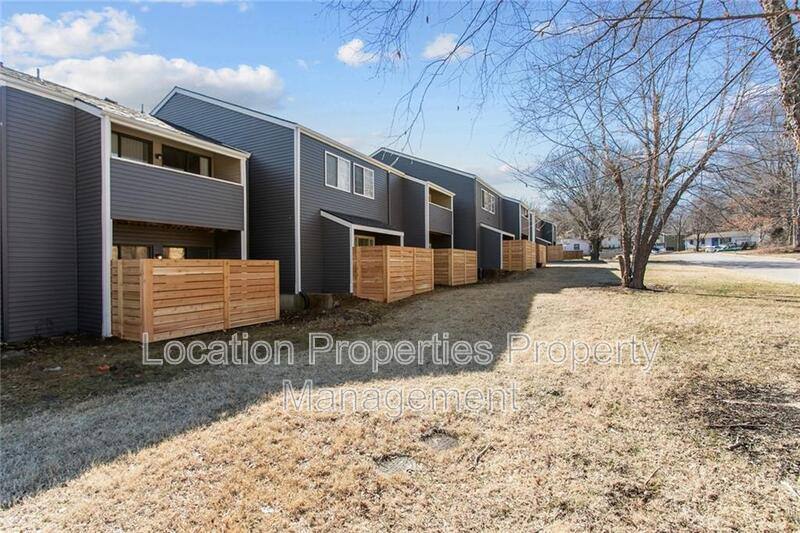 Apartment for rent at 1502 W 25th Court - D3 #D3, Lawrence, KS 66046