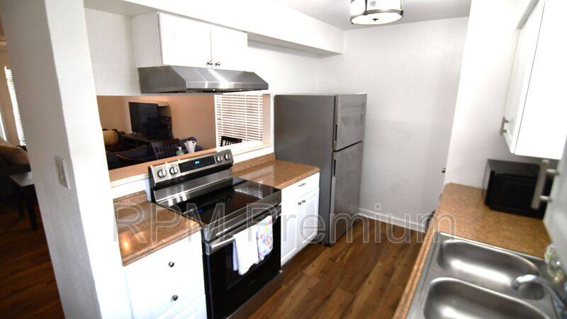 Townhouse for rent at 1795 Blvd De Province #A, Baton Rouge, LA 70816
