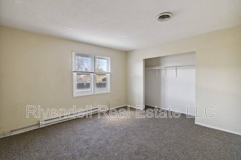 Apartment for rent at 1127 Xenia St, Denver, CO 80220