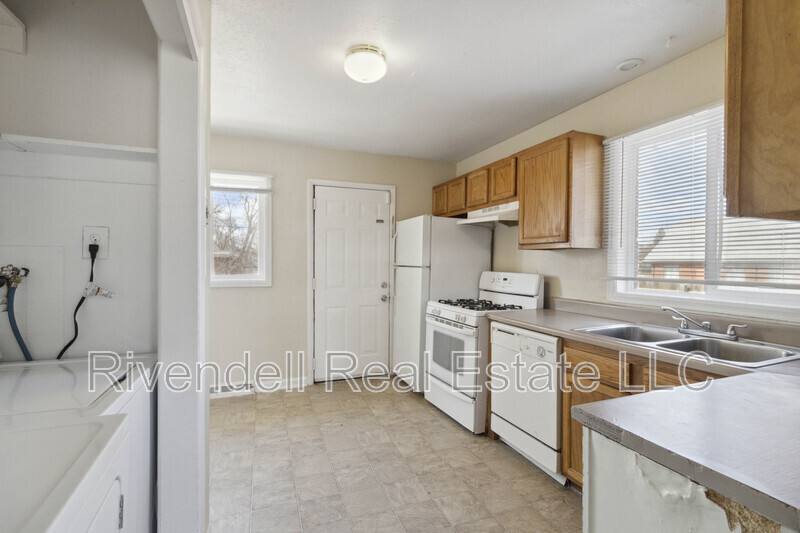 Apartment for rent at 1127 Xenia St, Denver, CO 80220