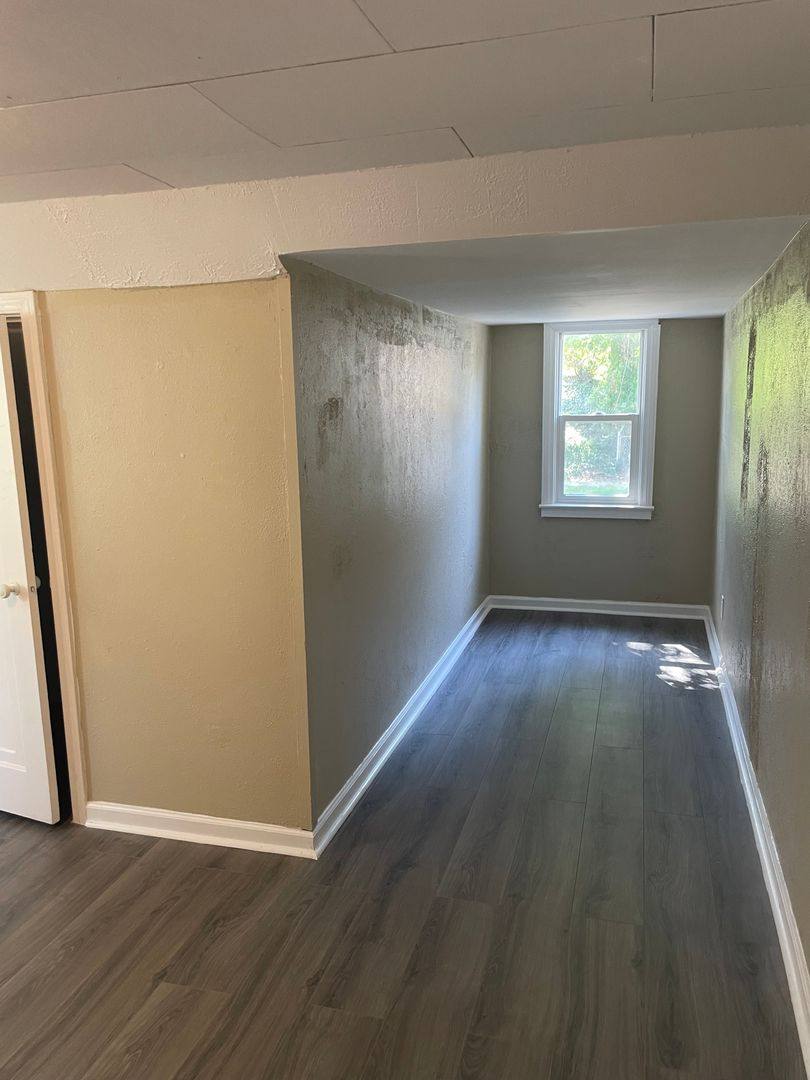 Apartment for rent at 116 Oakland Ave, Huntington, WV 25705