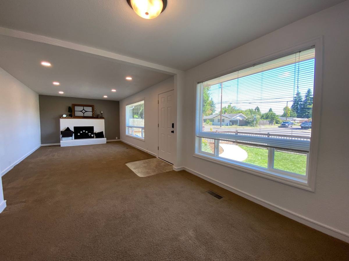 Apartment for rent at 355 Irving, Eugene, OR 97404