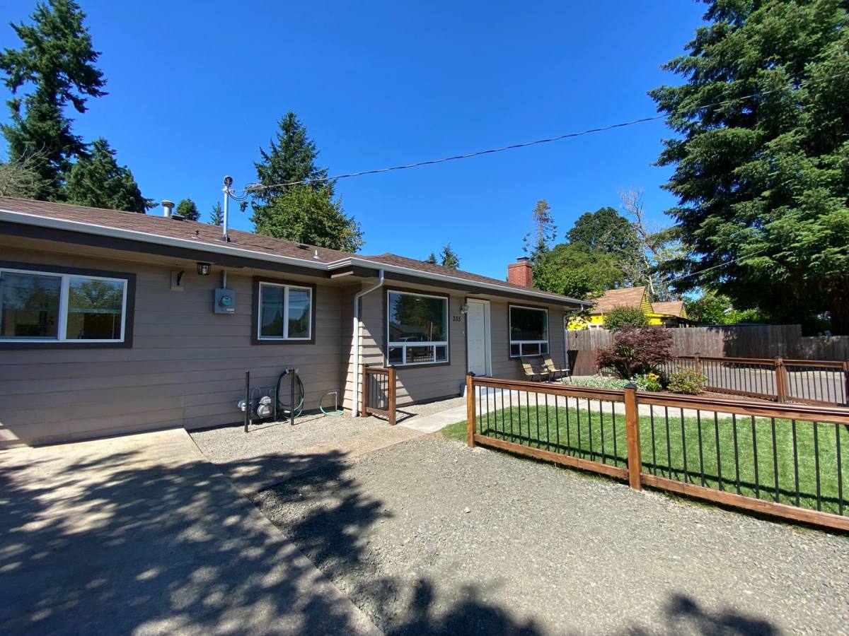 Apartment for rent at 355 Irving, Eugene, OR 97404