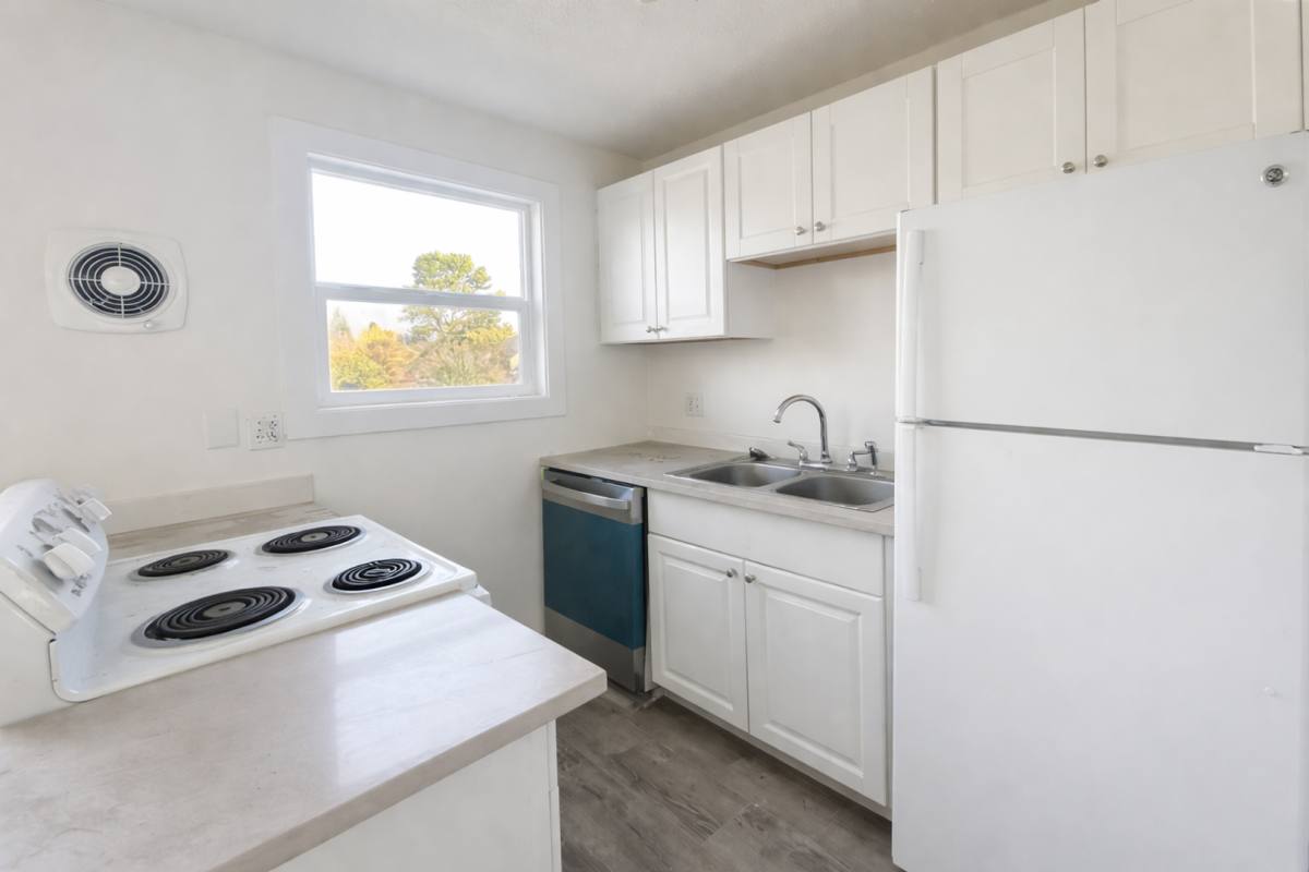 Apartment for rent at 6350 SW 124th Ave, Beaverton, OR 97008