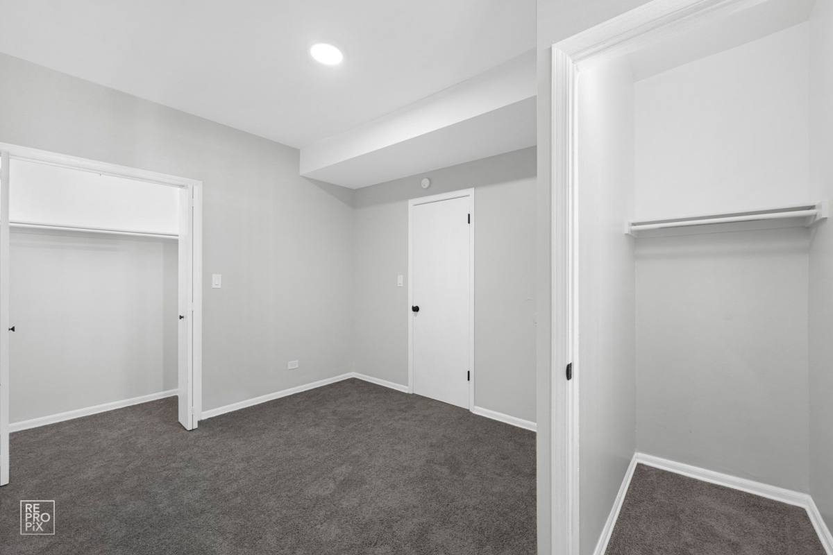 Apartment for rent at 4750 S Calumet Ave, Chicago, IL 60615
