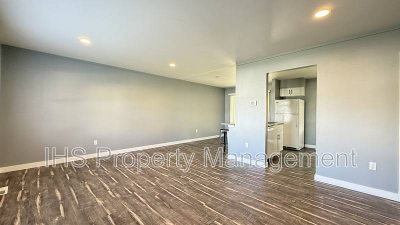 Apartment for rent at 302 Bernard Ave, Richland, WA 99352
