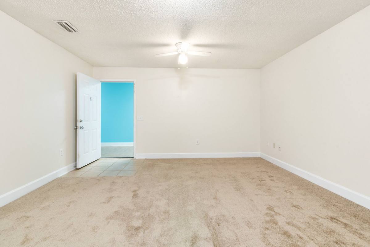 House for rent at 22577 Mattingly Dr, Robertsdale, AL 36567