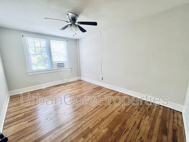 Apartment for rent at 360 13th Ave NE #14, Saint Petersburg, FL 33701