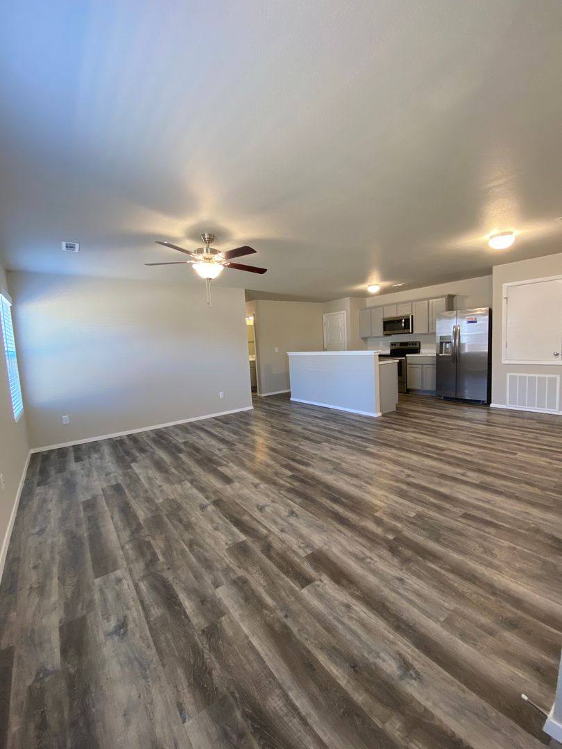 House for rent at 2701A N Denver St, Siloam Springs, AR 72761