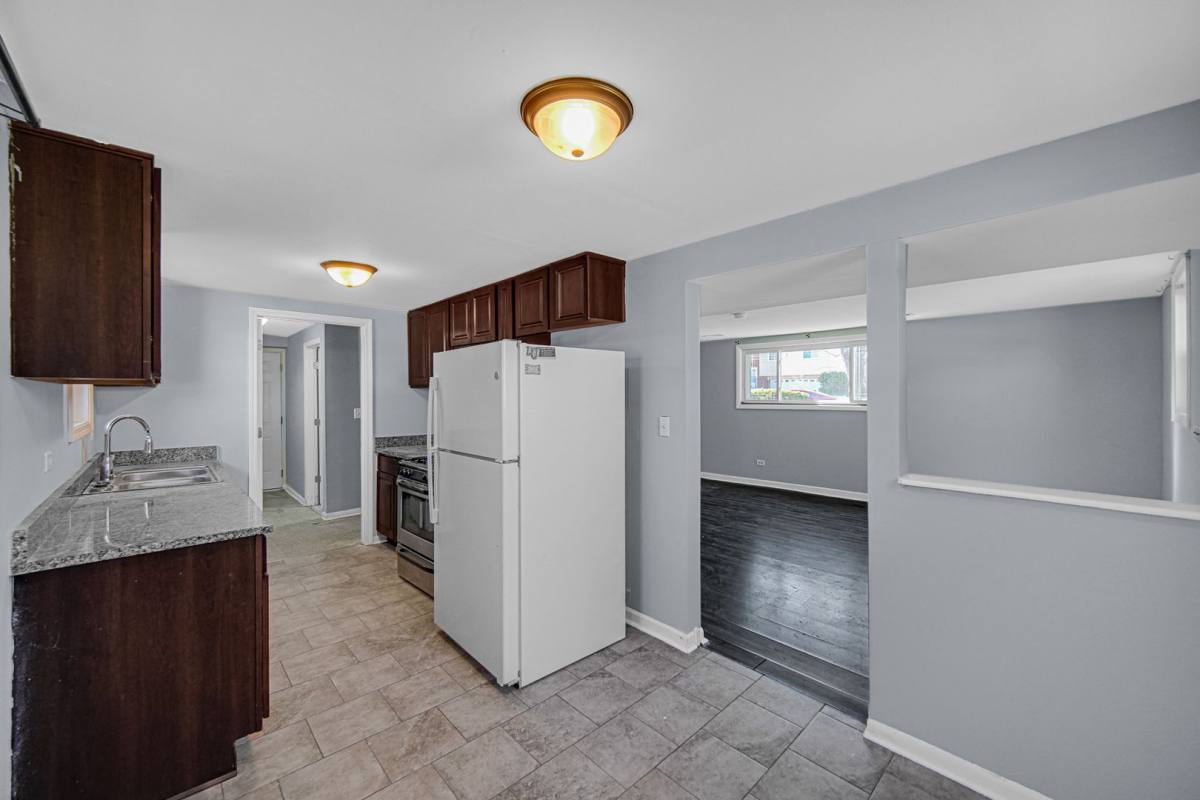 House for rent at 548 Regent Rd, University Park, IL 60484