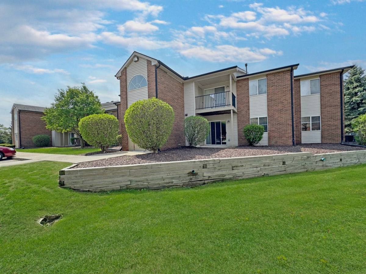 House for rent at 172 Sand Creek Highway, Adrian, MI 49221