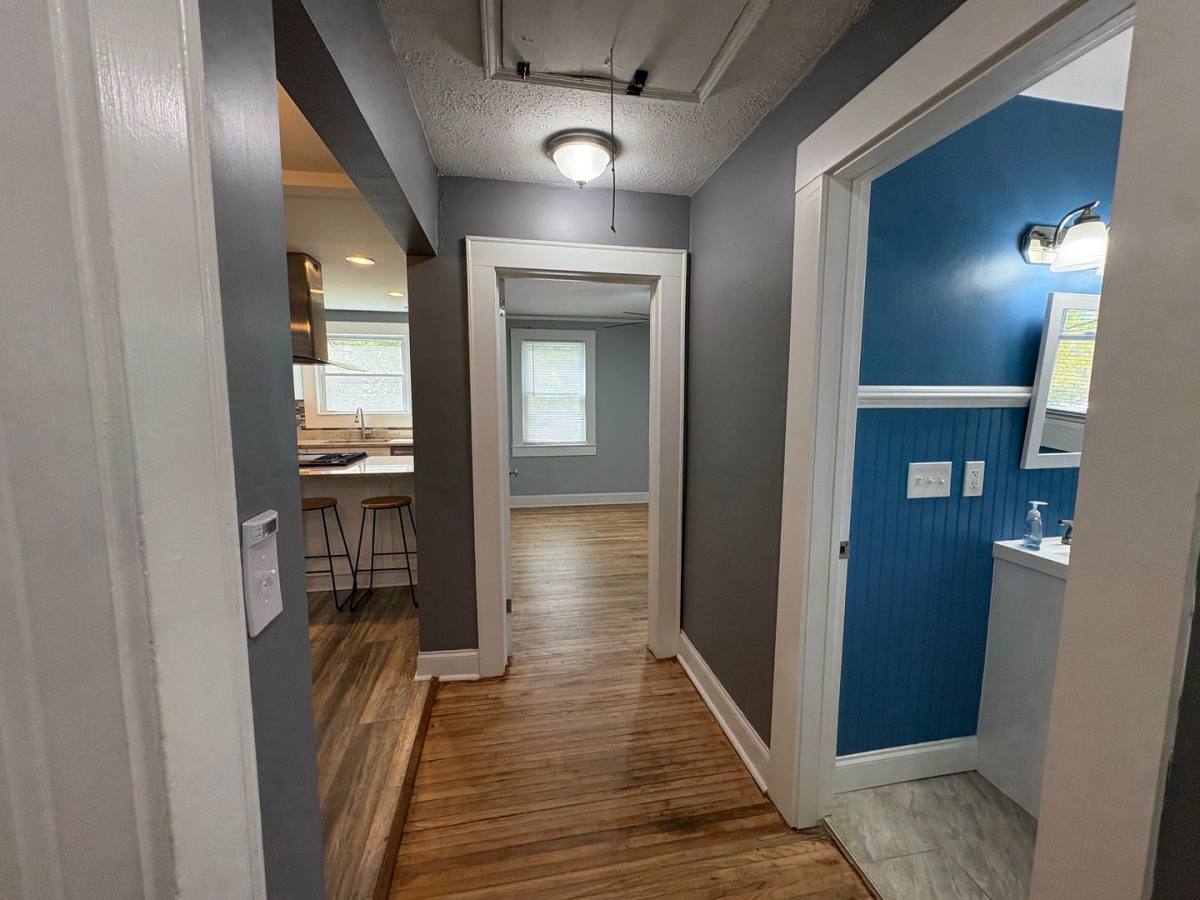House for rent at 10 Charlotte St, Greenville, SC 29607