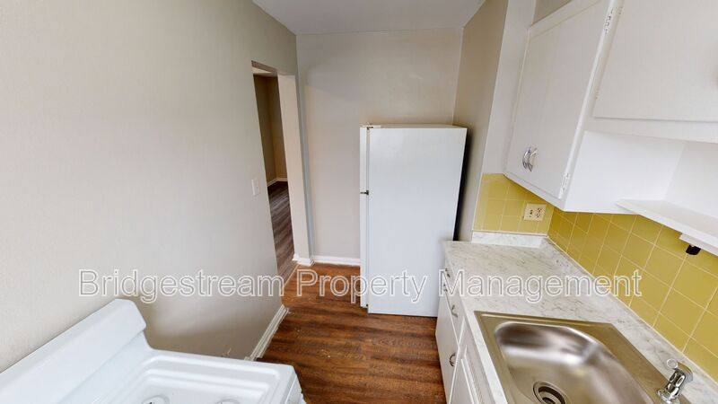 Apartment for rent at 619 Gainsborough Rd #4, Dayton, OH 45419