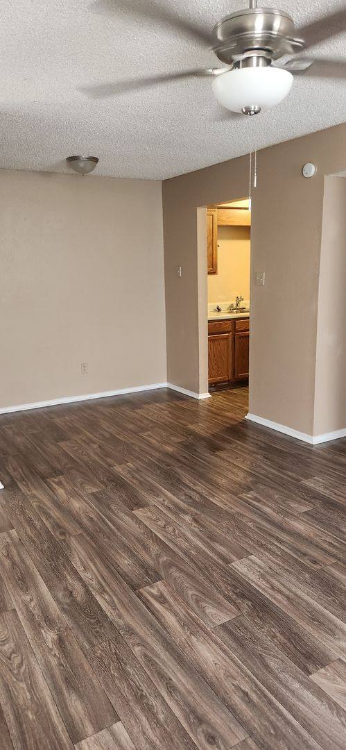 Apartment for rent at 701 Oakhaven Rd, Pleasanton, TX 78064