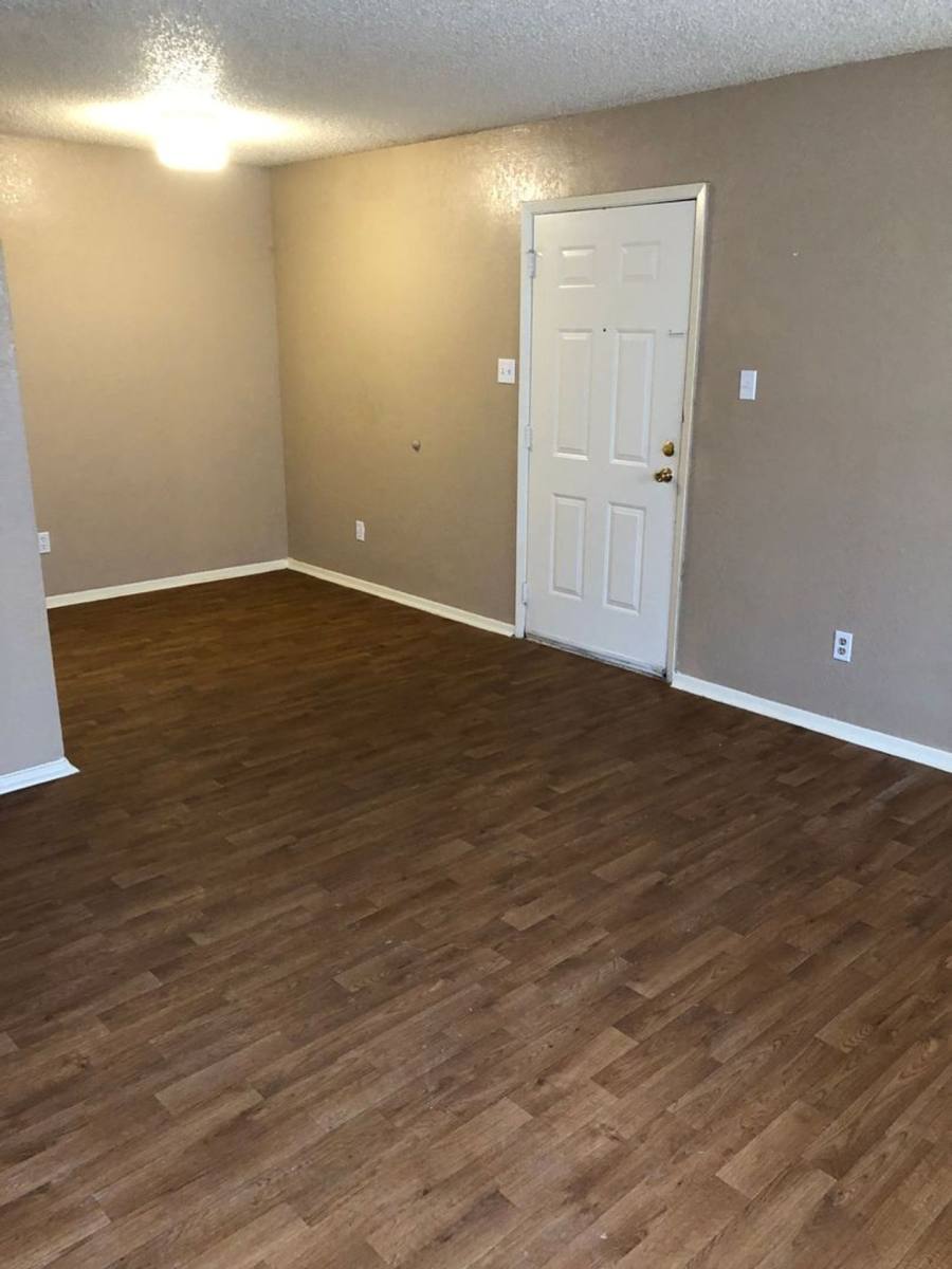 Apartment for rent at 701 Oakhaven Rd, Pleasanton, TX 78064