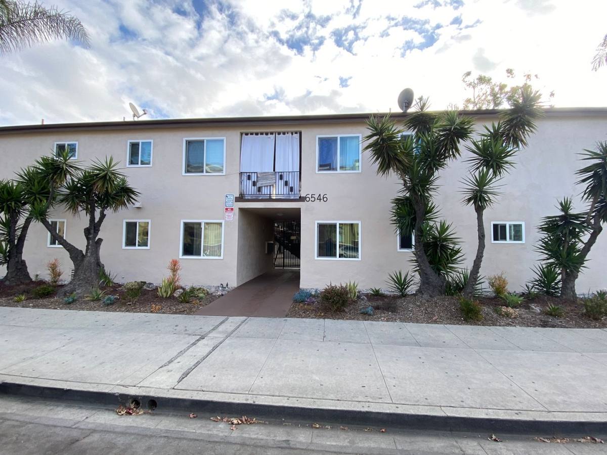 Apartment for rent at 6546 Indiana Ave, Long Beach, CA 90805